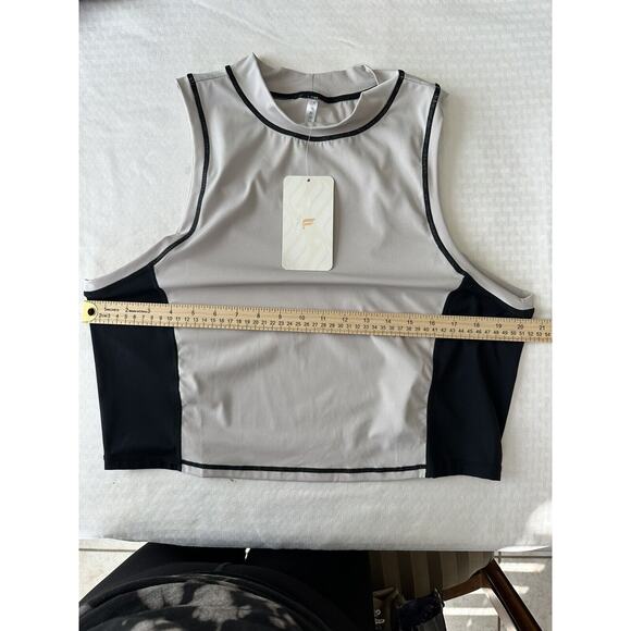Fabletics Size 1X Giana Mock Neck Tank, White/Grey, Fitted, New $64.95 - Picture 12 of 12